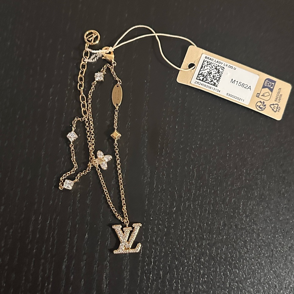 Louis Vuitton Lady LV Bracelet - Picture 3 of 6